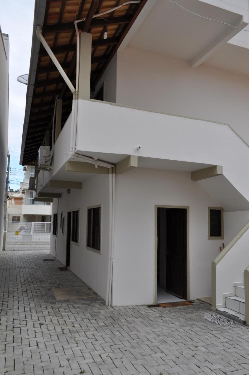 Apartamento Cobertura - 140 Metros Da Praia ボンビーニャス エクステリア 写真